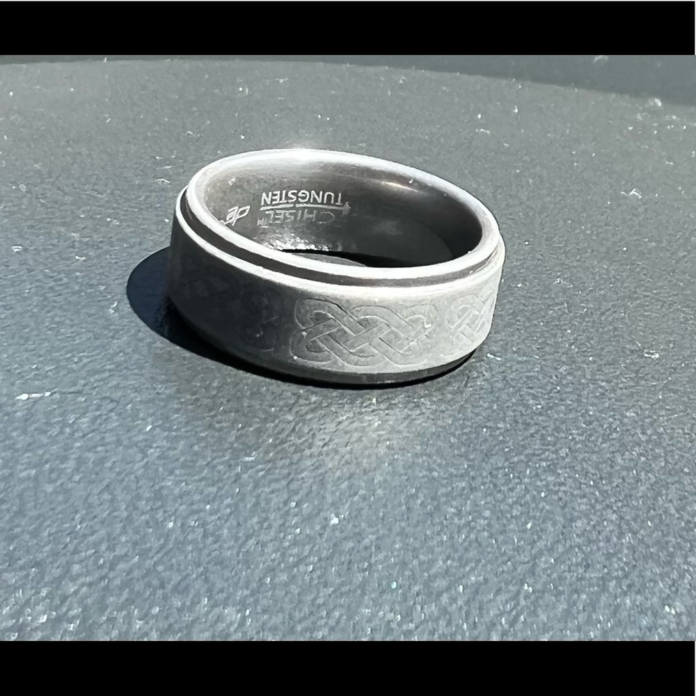 Men's Size 7 Tungsten Ring